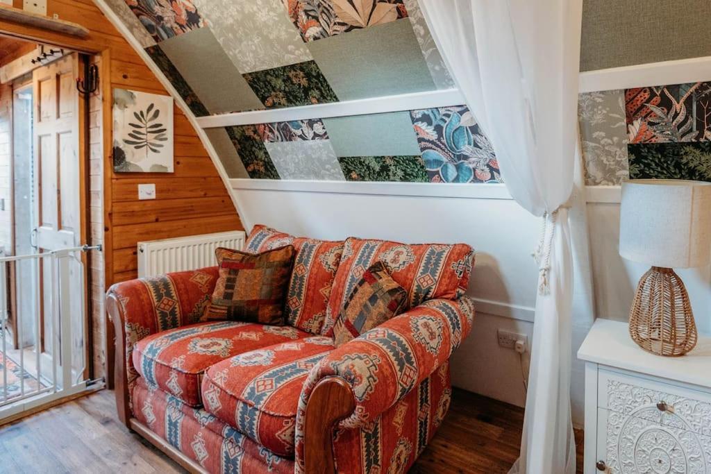 Robin Nest - Cosy Shepherd'S Hut Hideaway Callington Bagian luar foto