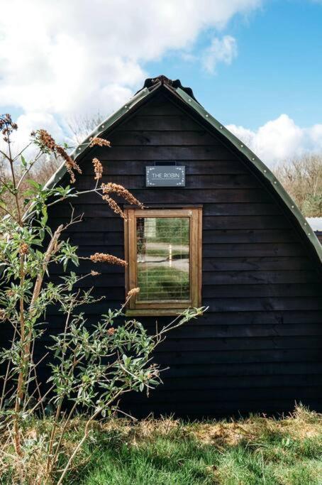 Robin Nest - Cosy Shepherd'S Hut Hideaway Callington Bagian luar foto