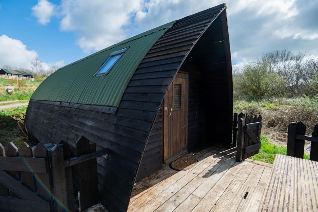 Robin Nest - Cosy Shepherd'S Hut Hideaway Callington Bagian luar foto